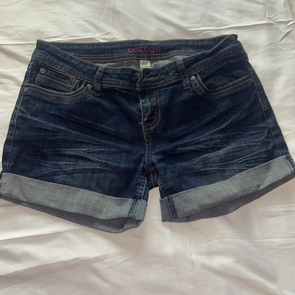 Refuge Women’s Blue denim Short Shorts Size 4